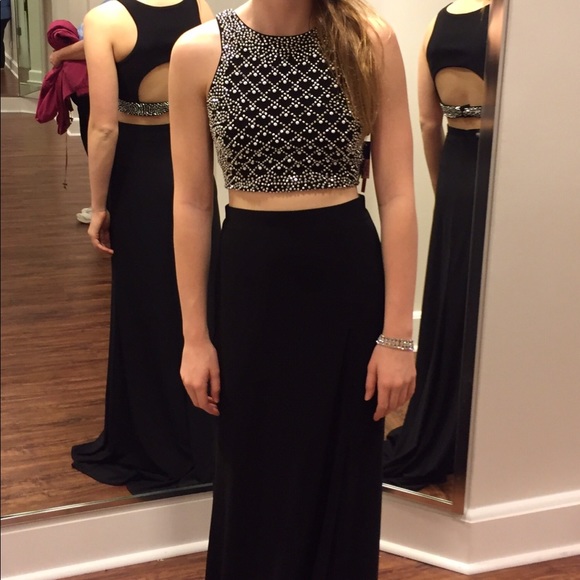 Dresses & Skirts - Black Two Piece Gown